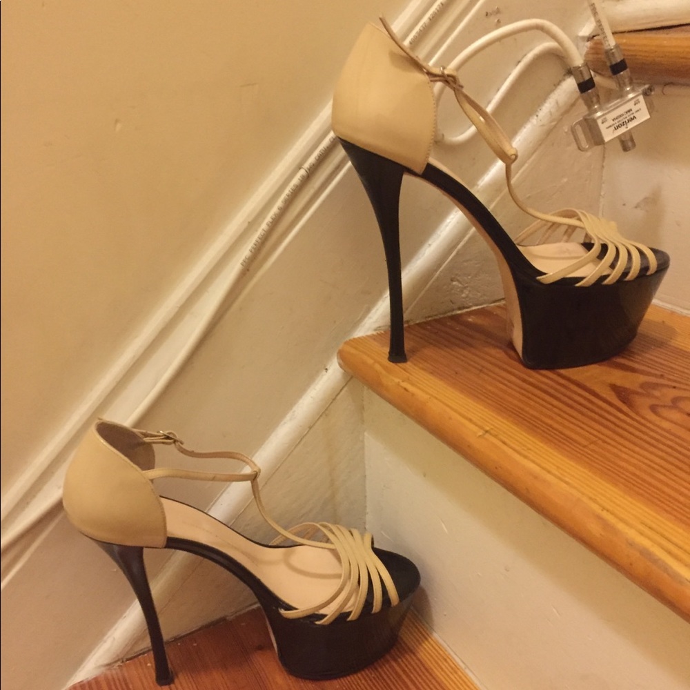 Women’s Shoes 👠